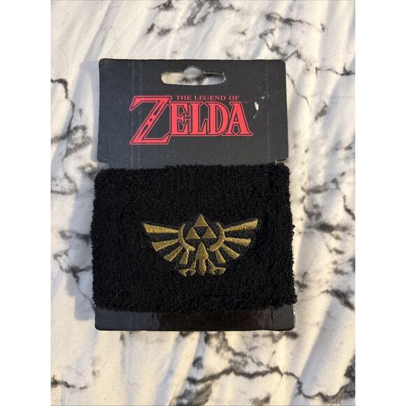 Nintendo Loot crate The Legend of Zelda Embroidered Triforce Wrist Band Sweat - Picture 1 of 2